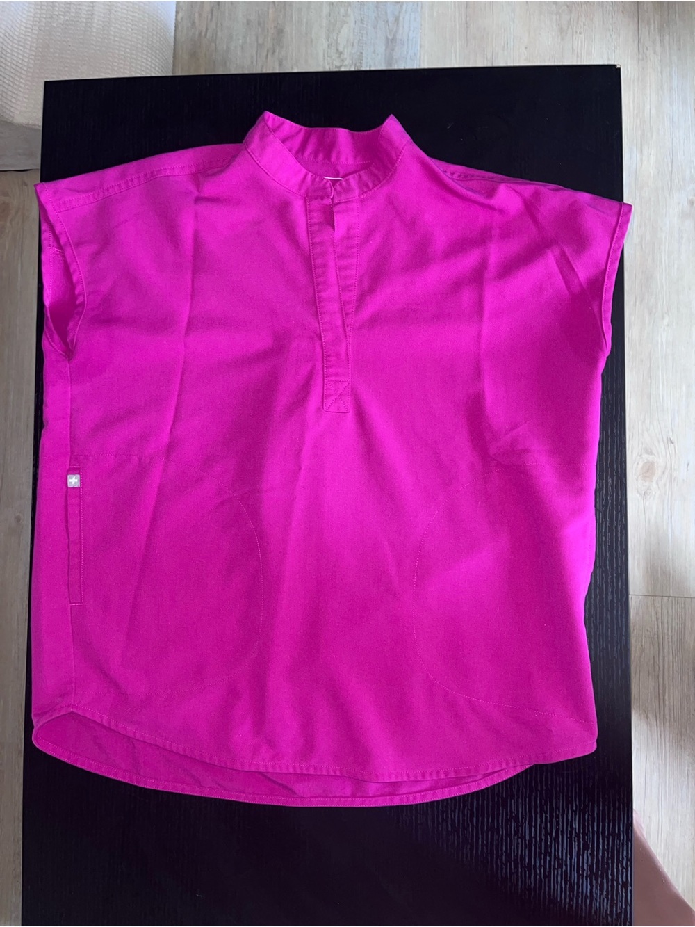 Figs Women’s Rafaela Oversized Scrub Top Size Extra Small